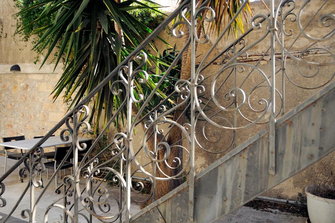 Mosaics Aprtm Touching Acropolis Apartment Athens Exterior photo